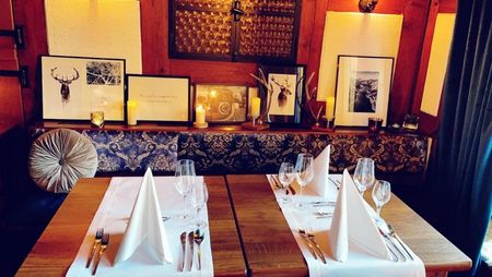 Gedeckter Tisch im Restaurant Rehkitz