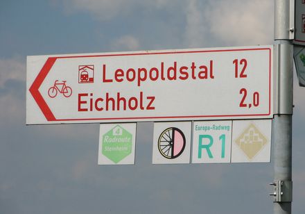 Schild Europaradweg in Steinheim, Foto: Stadtmarketing Steinheim