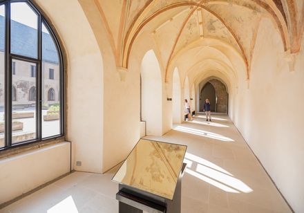 Kreuzgang im Inneren des Kloster Dahlheim