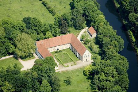 Luftaufnahme vom Kloster Bentlage in Rheine