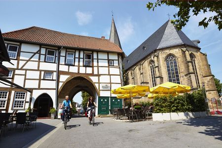 Fachwerk-Stadttor in der Lengereicher Innenstadt