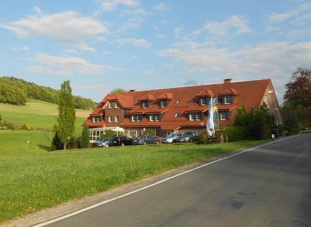 Außenansicht vom Hotel Rehkitz