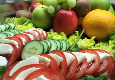 Obst und Gemüse am Frühstücksbuffet vom Hotel Riesenbeck