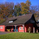 Das rote Böckstiegel-Haus in Werther Arrode ist Teil des Peter-August-Böckstiegel Museums